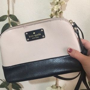 Black & White Kate Spade Purse 💕
